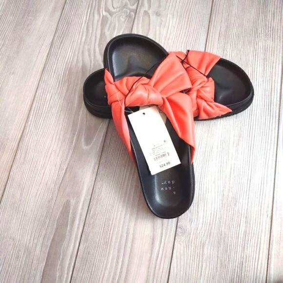 (57-0679)  🔥3/$20🔥  A New Day Kaylin Sandals Sz 6.5 - Picture 1 of 13